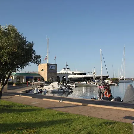 Magibac Due - Casa Vicino Aeroporto E Mater Apartamento Olbia